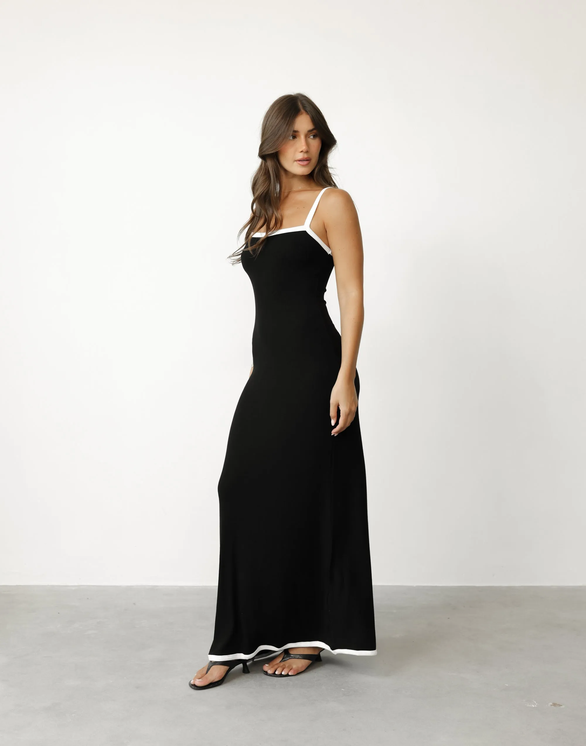 Amihan Maxi Dress (Black)