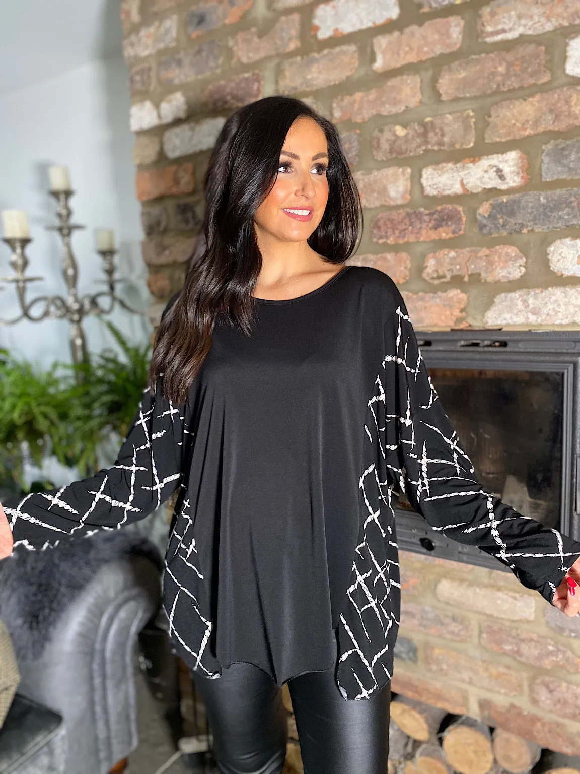 Black Printed Top Mollie