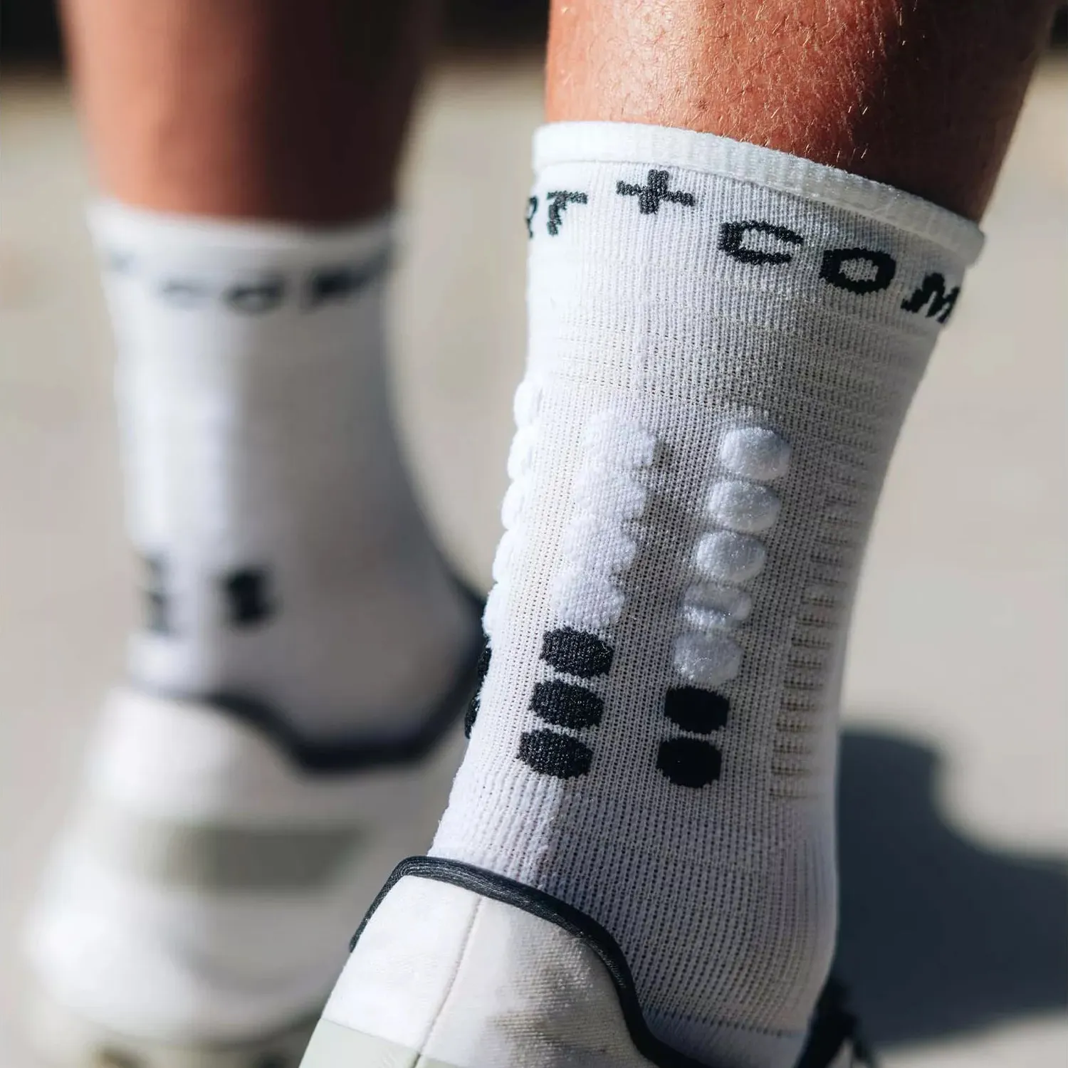 Compressport Pro Marathon V2.0 Calze  White/Black