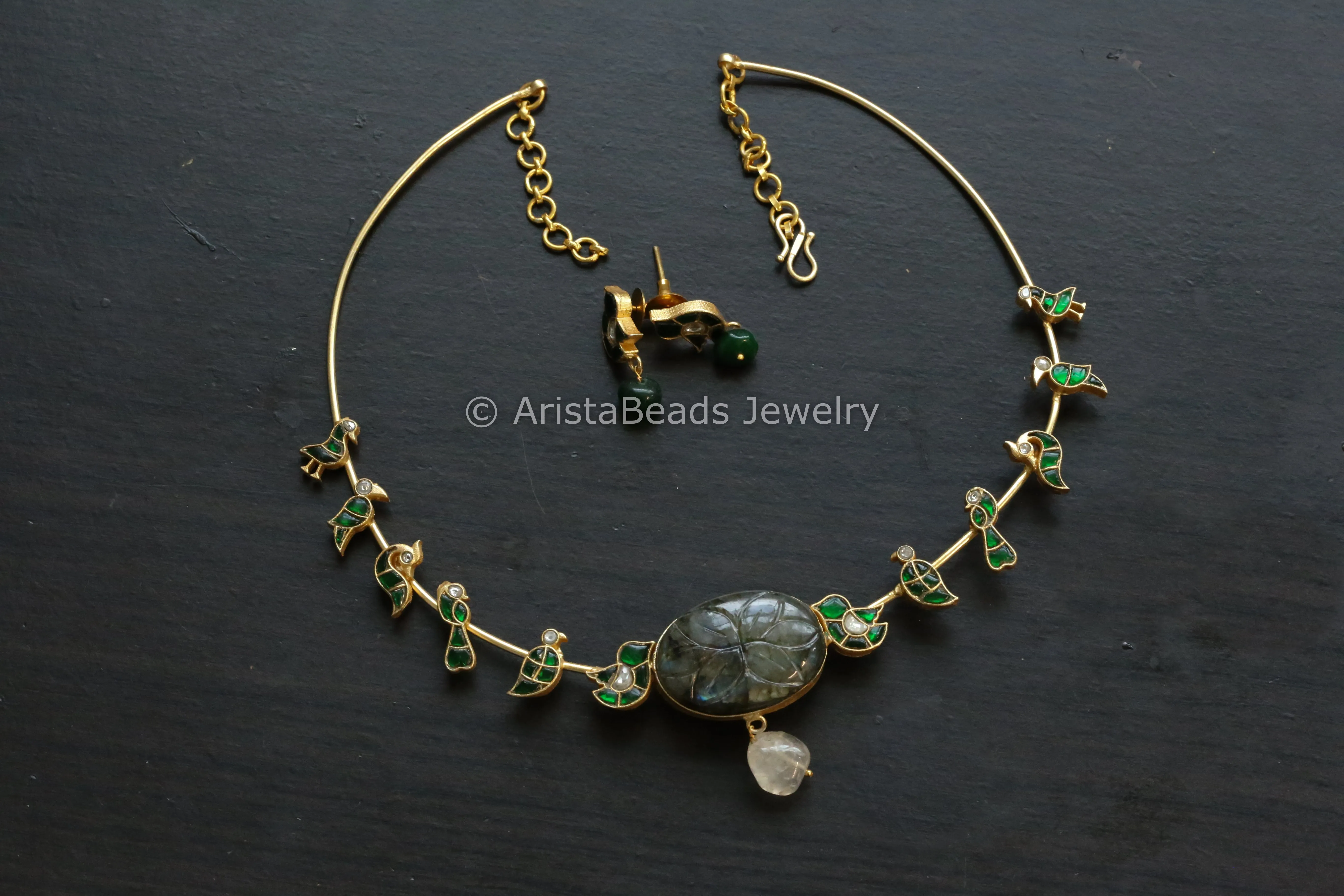 Dainty Green Kundan Fusion Hasli - Labradorite