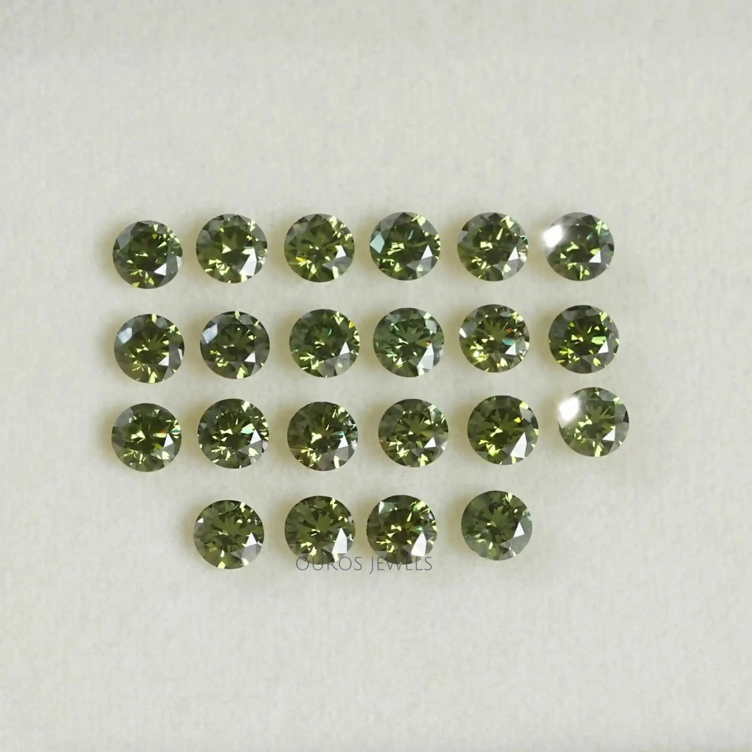 Green Round Cut Lab Grown Diamond