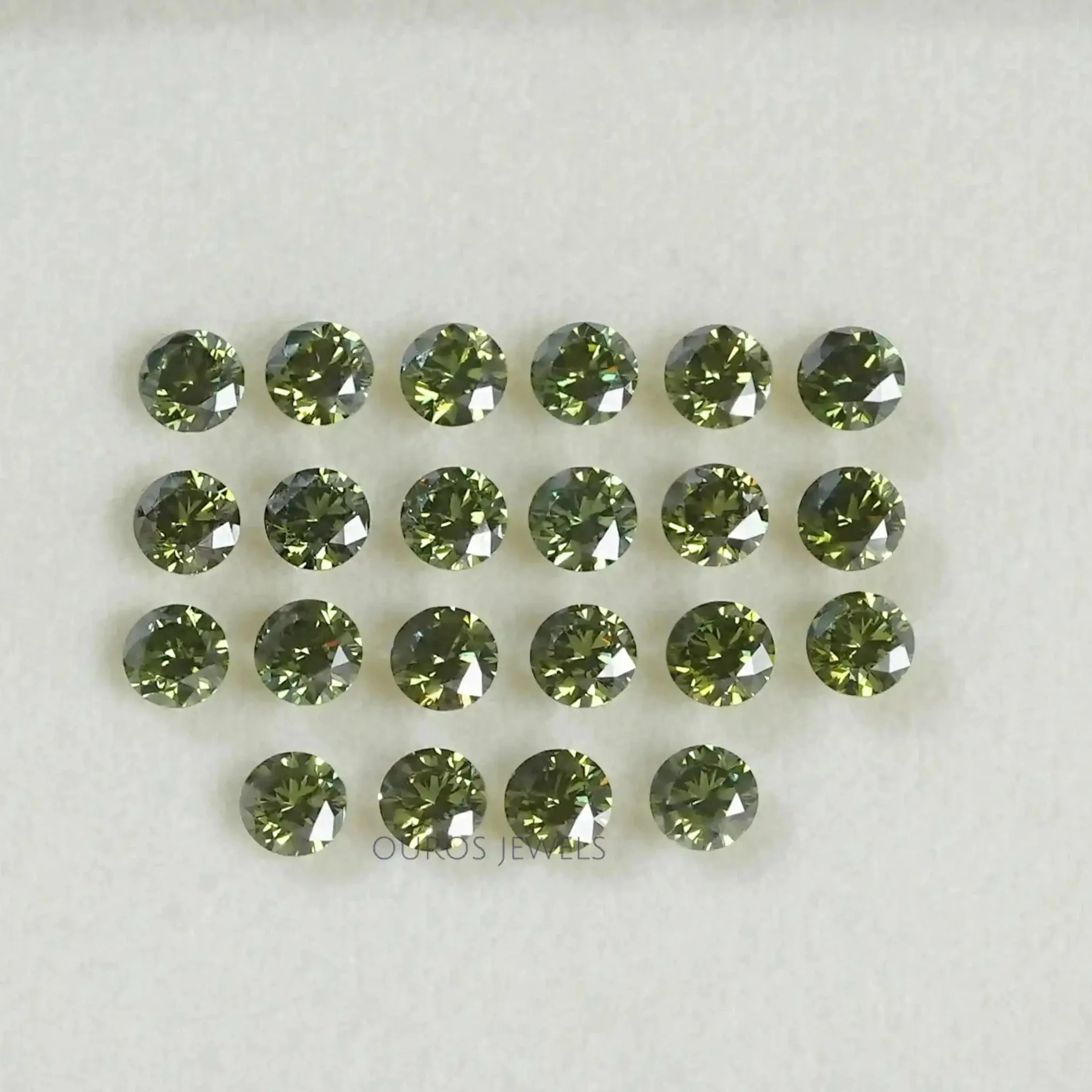 Green Round Cut Lab Grown Diamond