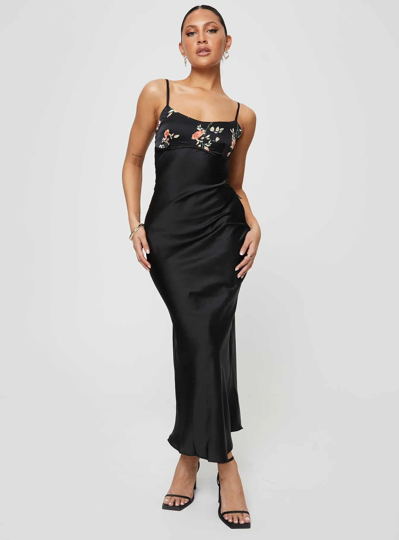 Larver Maxi Dress Black