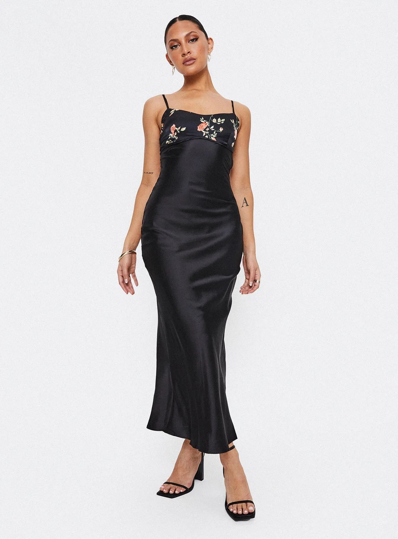 Larver Maxi Dress Black