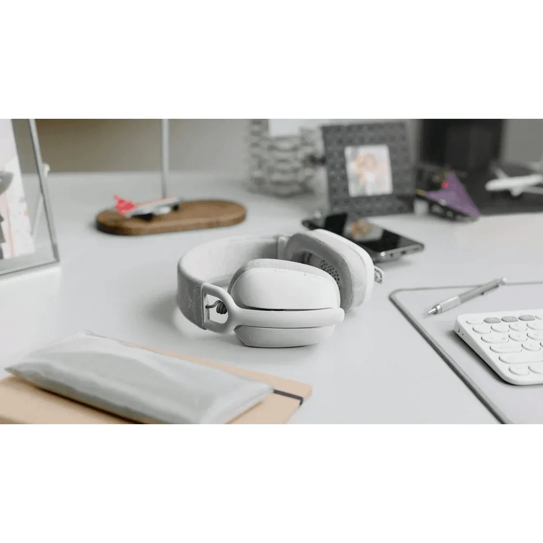 Logitech Zone Vibe 100 Bluetooth Wireless Headset Headphones Microphone White