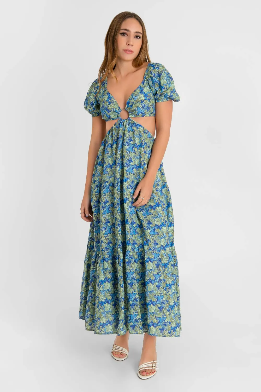 Maxi vestido floral con lazado en espalda