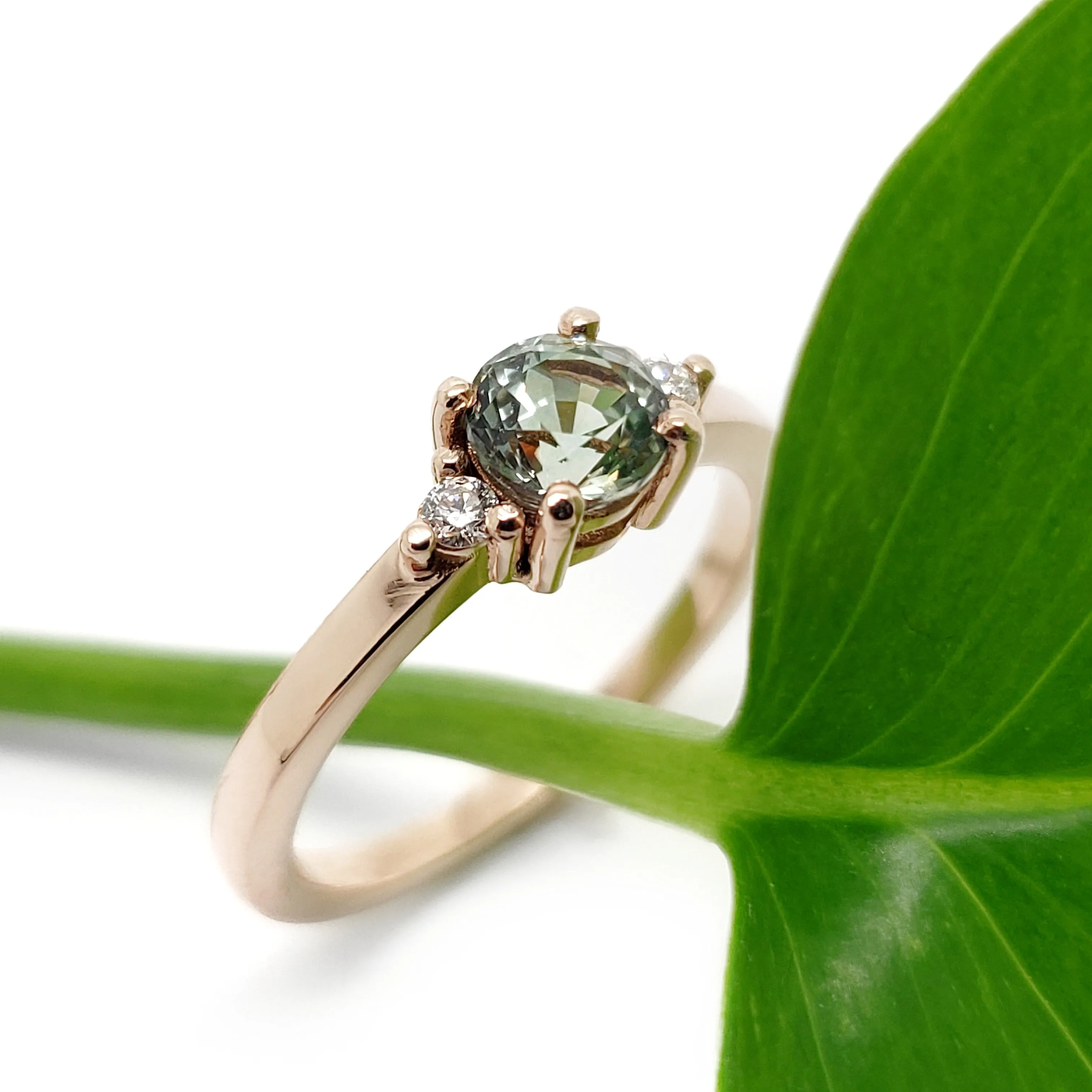 Moraine Rose | Green Australian Sapphire