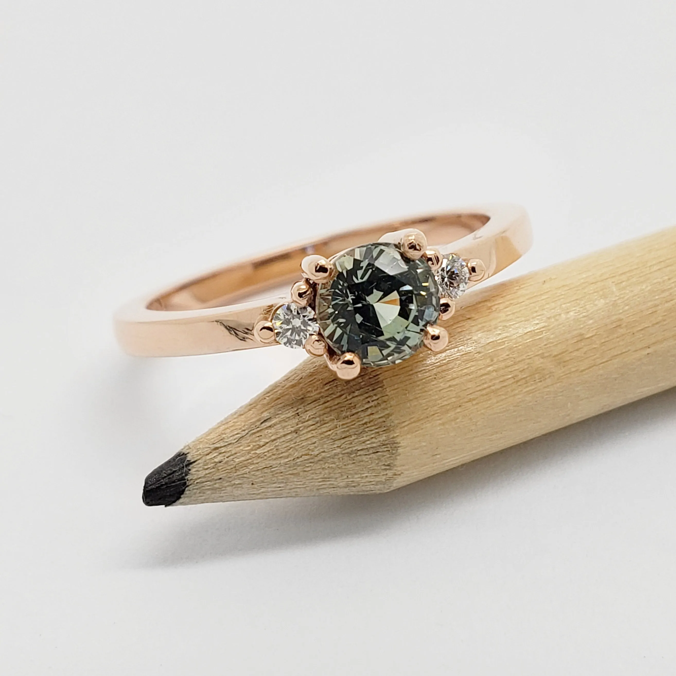 Moraine Rose | Green Australian Sapphire