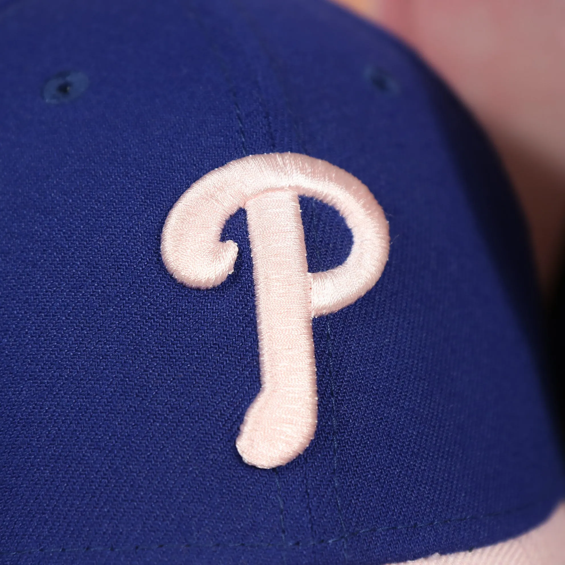 Philadelphia Phillies 2019 Mother's Day Blue on Pink 39Thirty Flexfit Cap