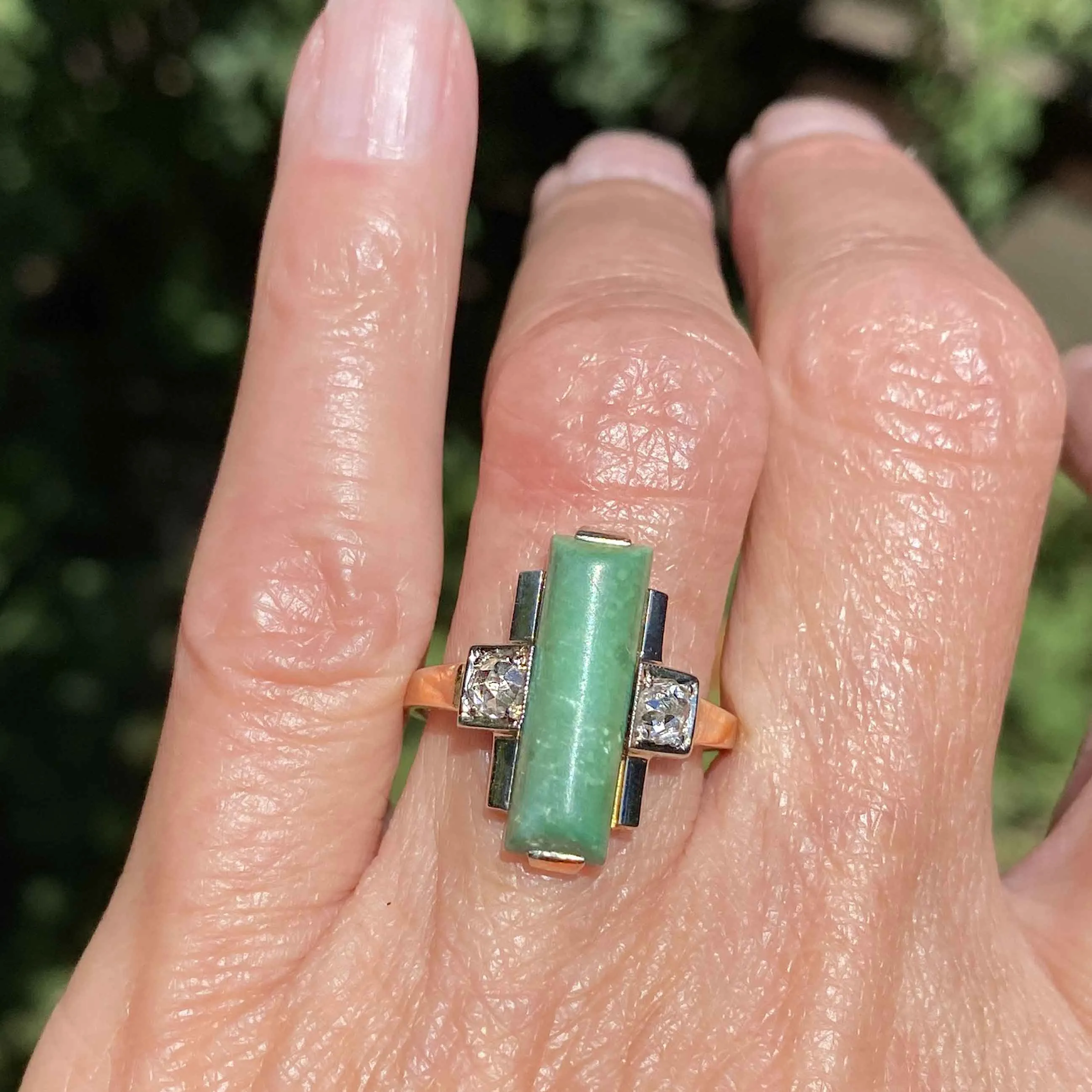 Unique Rose Cut Diamond Green Serpentine Ring in Gold